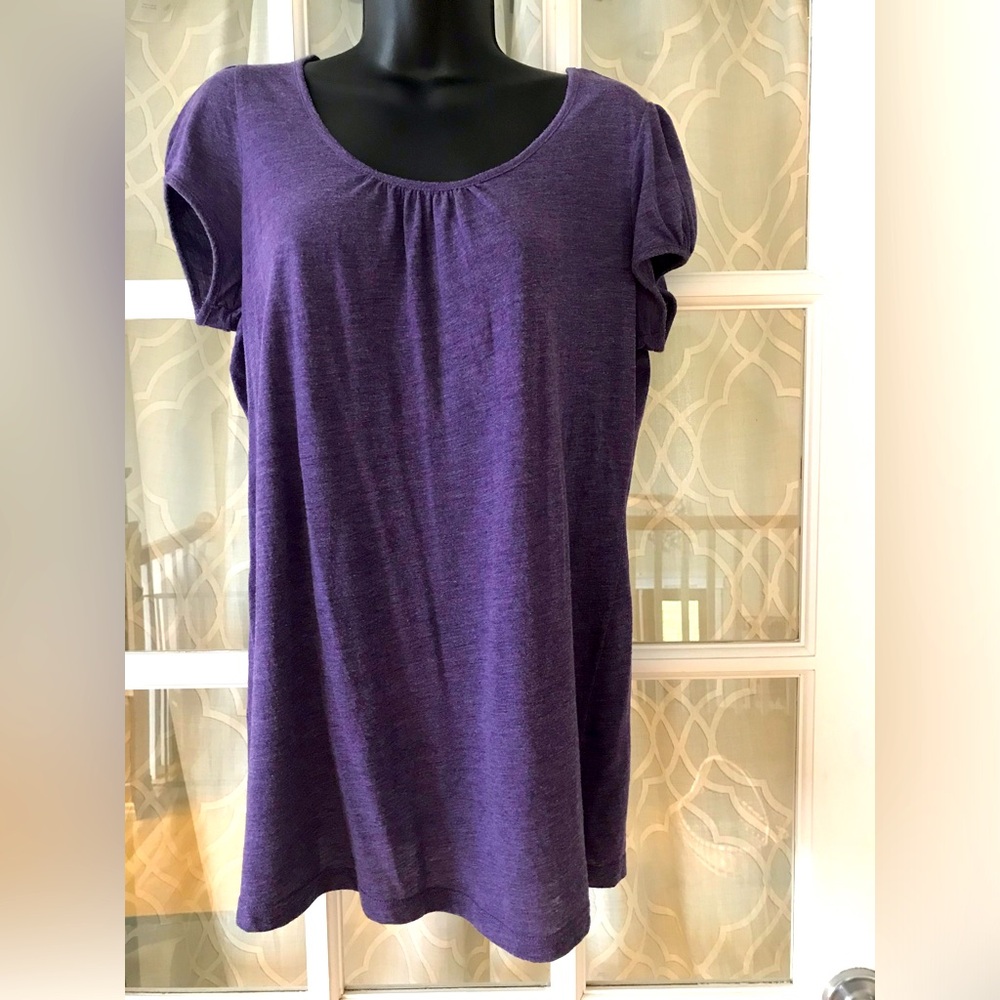 A Pea In The Pod size L maternity short sleeve purple loose-fitting shirt